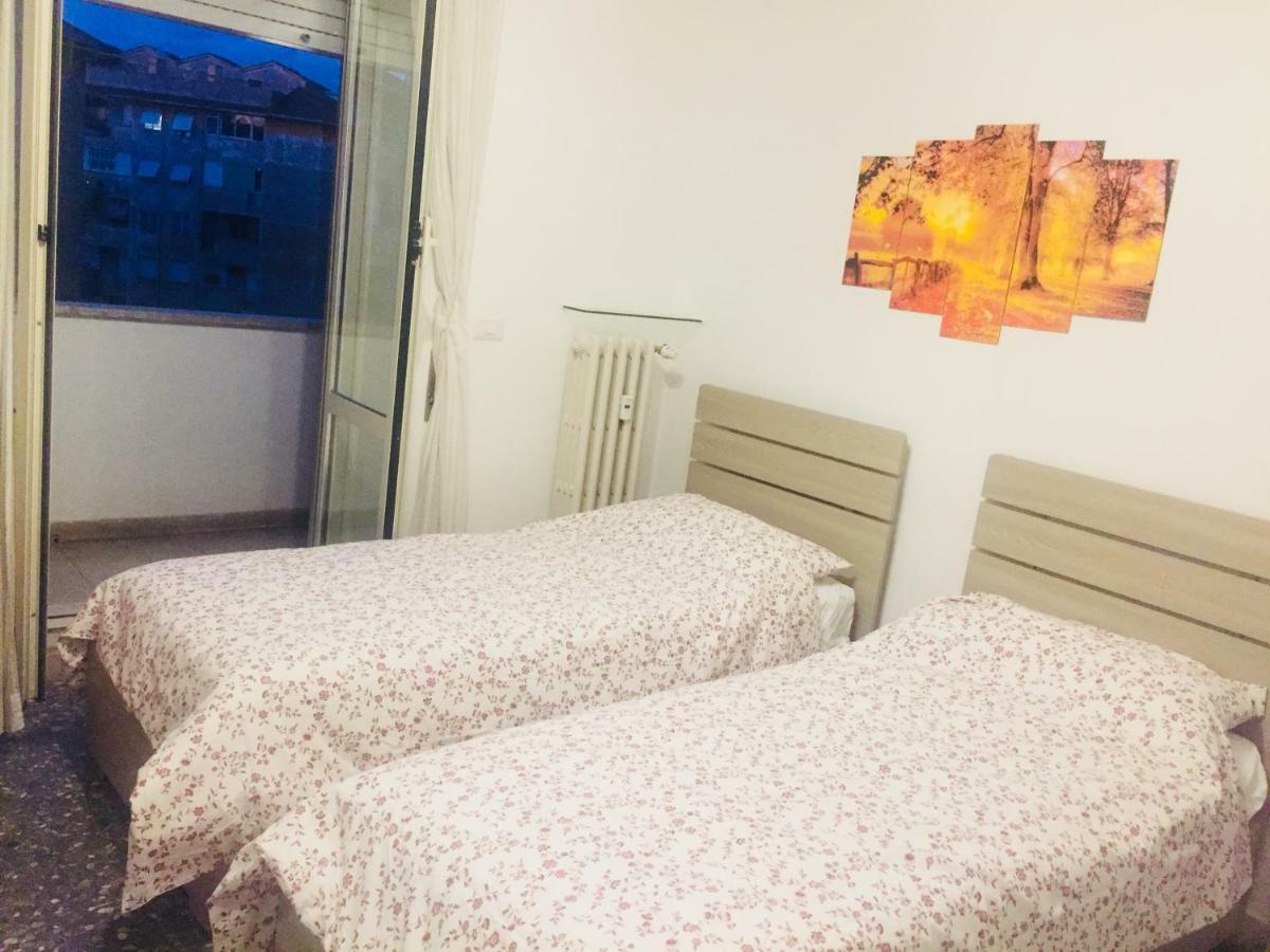ローマ Female Dormitory For Only Female Bed & Breakfast エクステリア 写真